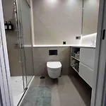 Malecon 47 Apartamento Reformado En Primera Linea Daire *
