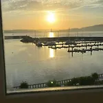 Malecon 47 Apartamento Reformado En Primera Linea Daire