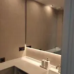 Malecon 47 Apartamento Reformado En Primera Linea Daire *