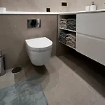 Malecon 47 Apartamento Reformado En Primera Linea Daire