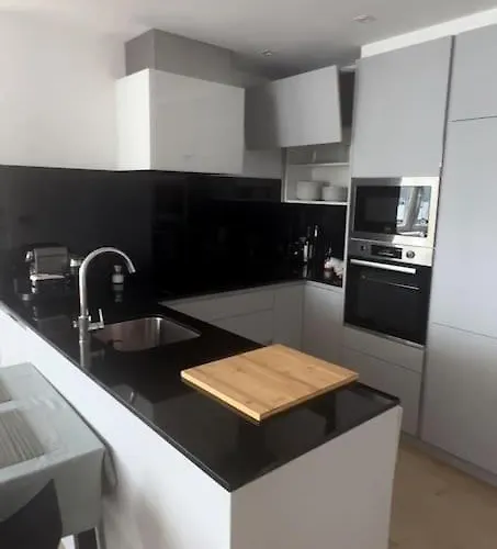 Malecon 47 Apartamento Reformado En Primera Linea Apartment Muxia