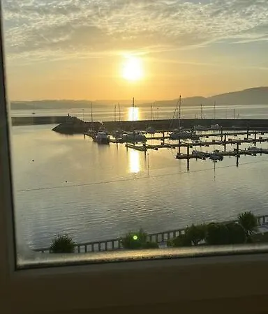 Malecon 47 Apartamento Reformado En Primera Linea Apartmán