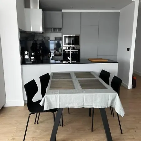 Malecon 47 Apartamento Reformado En Primera Linea Muxia