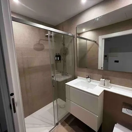 Apartamento Malecon 47 Apartamento Reformado En Primera Linea