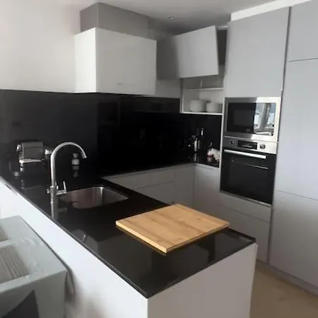 Malecon 47 Apartamento Reformado En Primera Linea Apartment Muxia