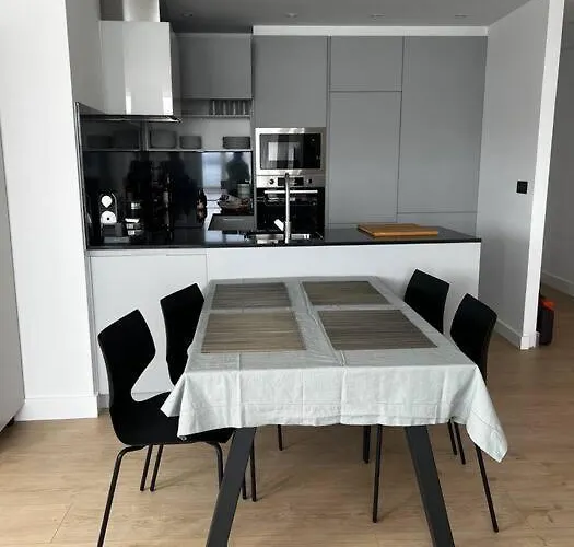 Malecon 47 Apartamento Reformado En Primera Linea Muxia